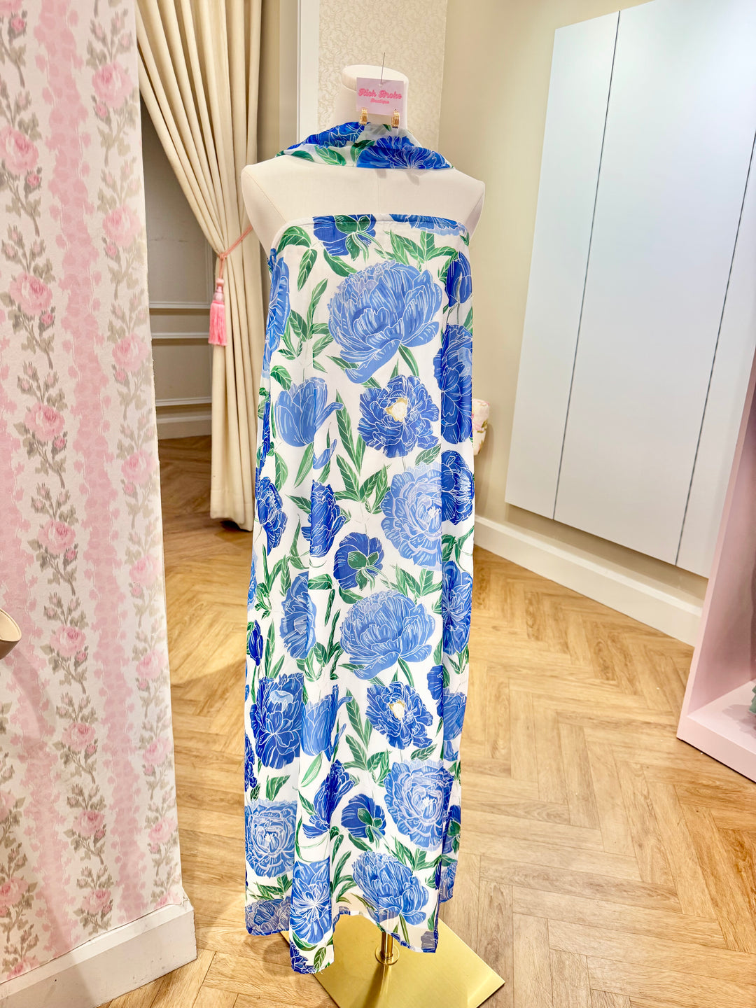 Strapless Floral Maxi Dress With Convertible Scarf - Blue Rich Broke Boutique Strapless Floral Maxi Dress With Convertible Scarf - Blue Rich Broke Boutique